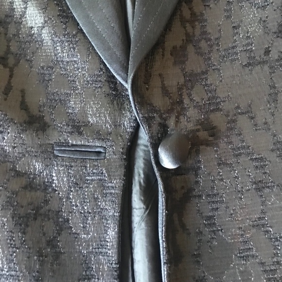 Vintage Escada tuxedo blazer - Picture 5 of 15